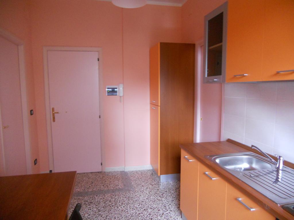 Ferienwohnung Nonno Gino Agropoli Zimmer foto